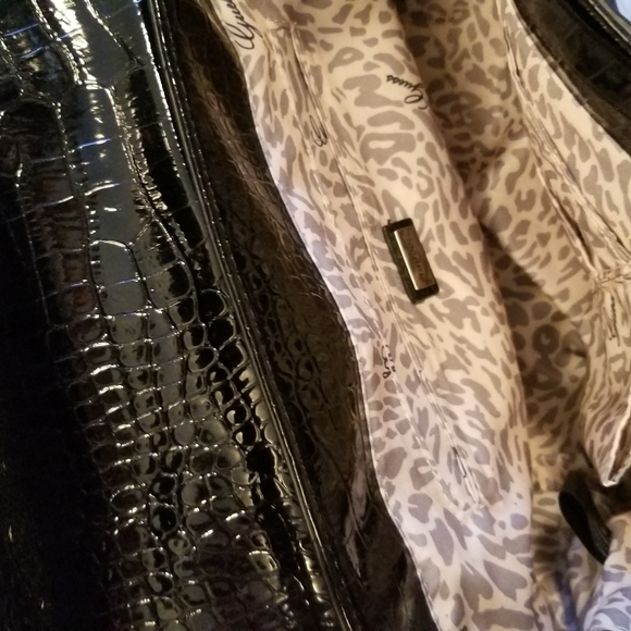 Handbag - Picture 3 of 3